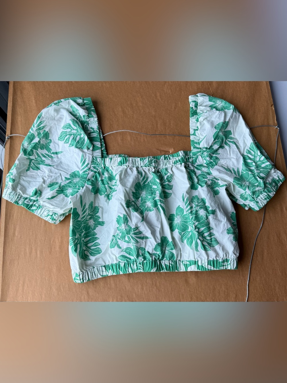 NWT American Eagle Puff-Sleeve Bubble Top Green White Tropical Print Size Large